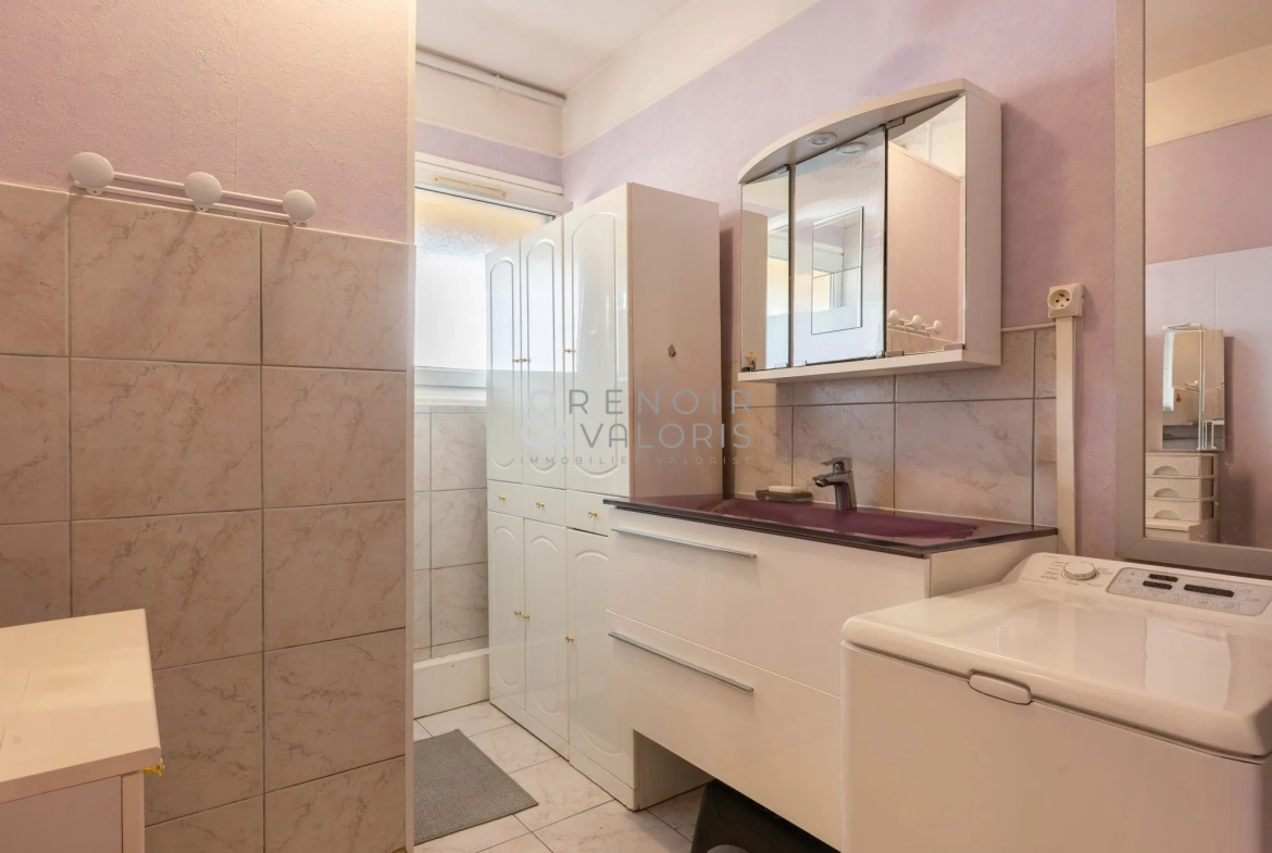 Appartement lumineux avec loggia à Laxou près d'Émile Zola 
