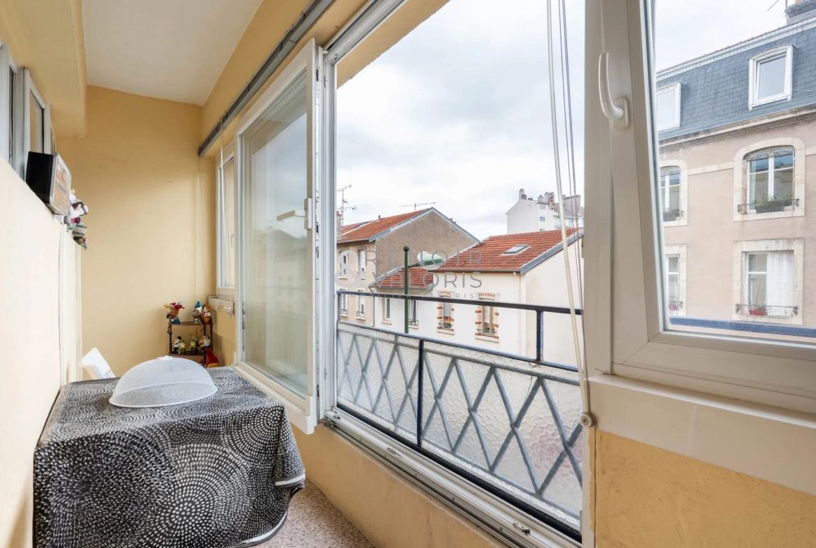 Appartement lumineux avec loggia à Laxou près d'Émile Zola 