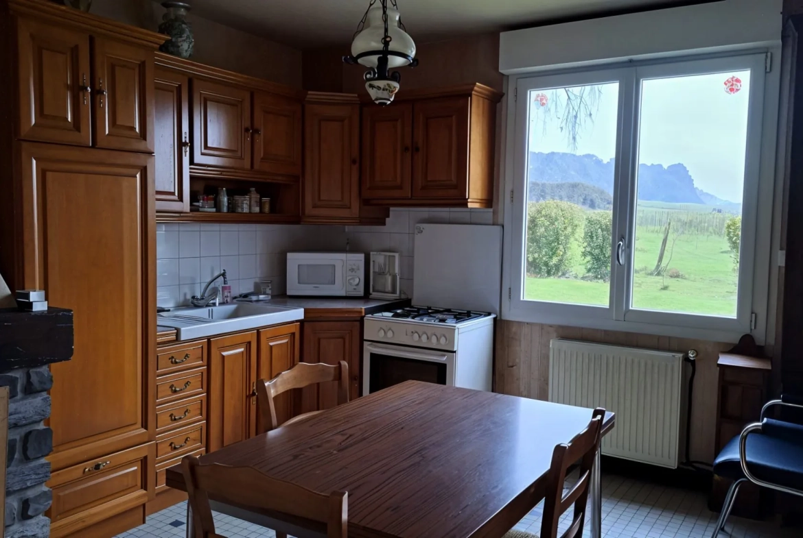 Maison de campagne à Pipriac avec gros potentiel de rénovation 