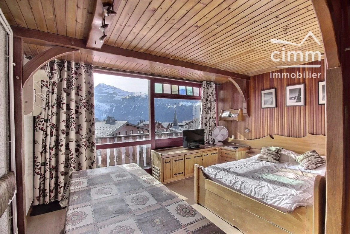 Studio à vendre aux Carroz d'Arâches avec vue montagne et parking privé 