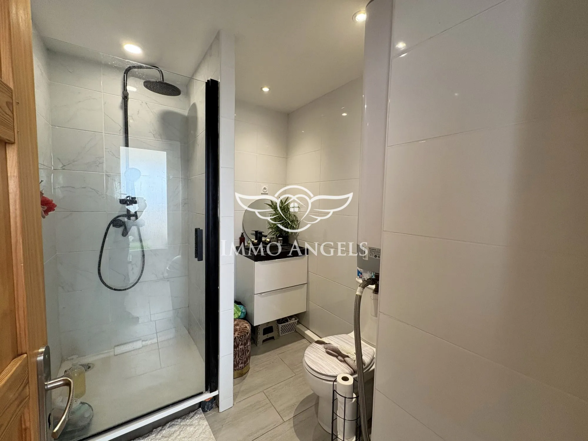 Appartement T2 rénové de 42 m² avec terrasse et parking à Montpellier La Martelle 