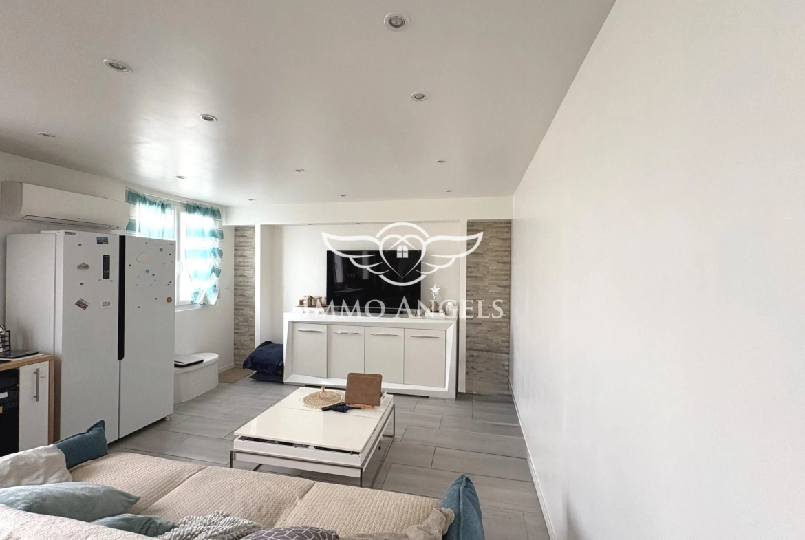 Appartement T2 rénové de 42 m² avec terrasse et parking à Montpellier La Martelle 