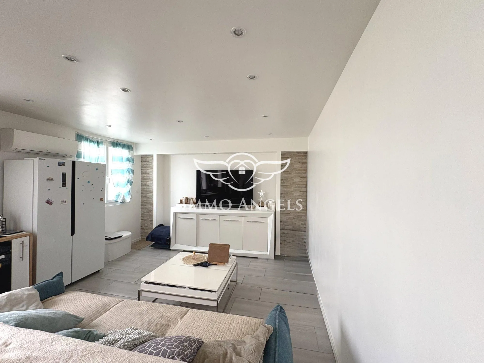 Appartement T2 rénové de 42 m² avec terrasse et parking à Montpellier La Martelle 