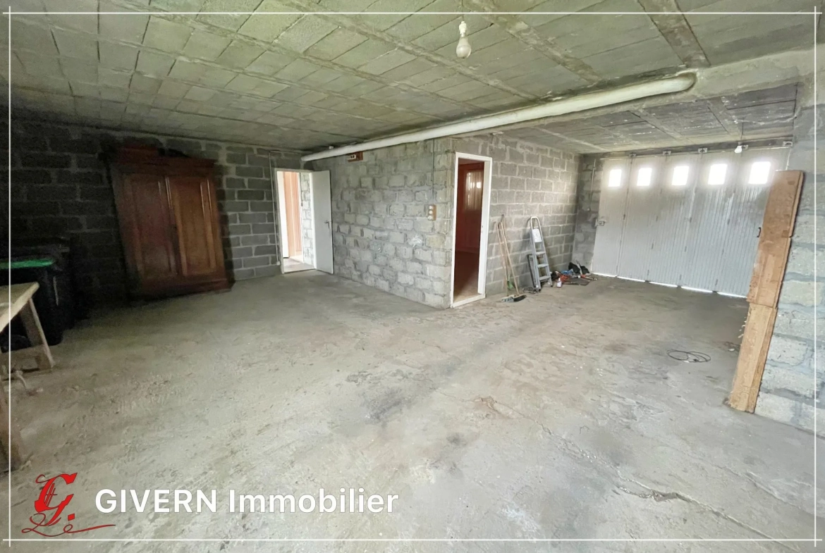 Maison à Plouay 127 m² à rénover avec garage et combles aménageables 