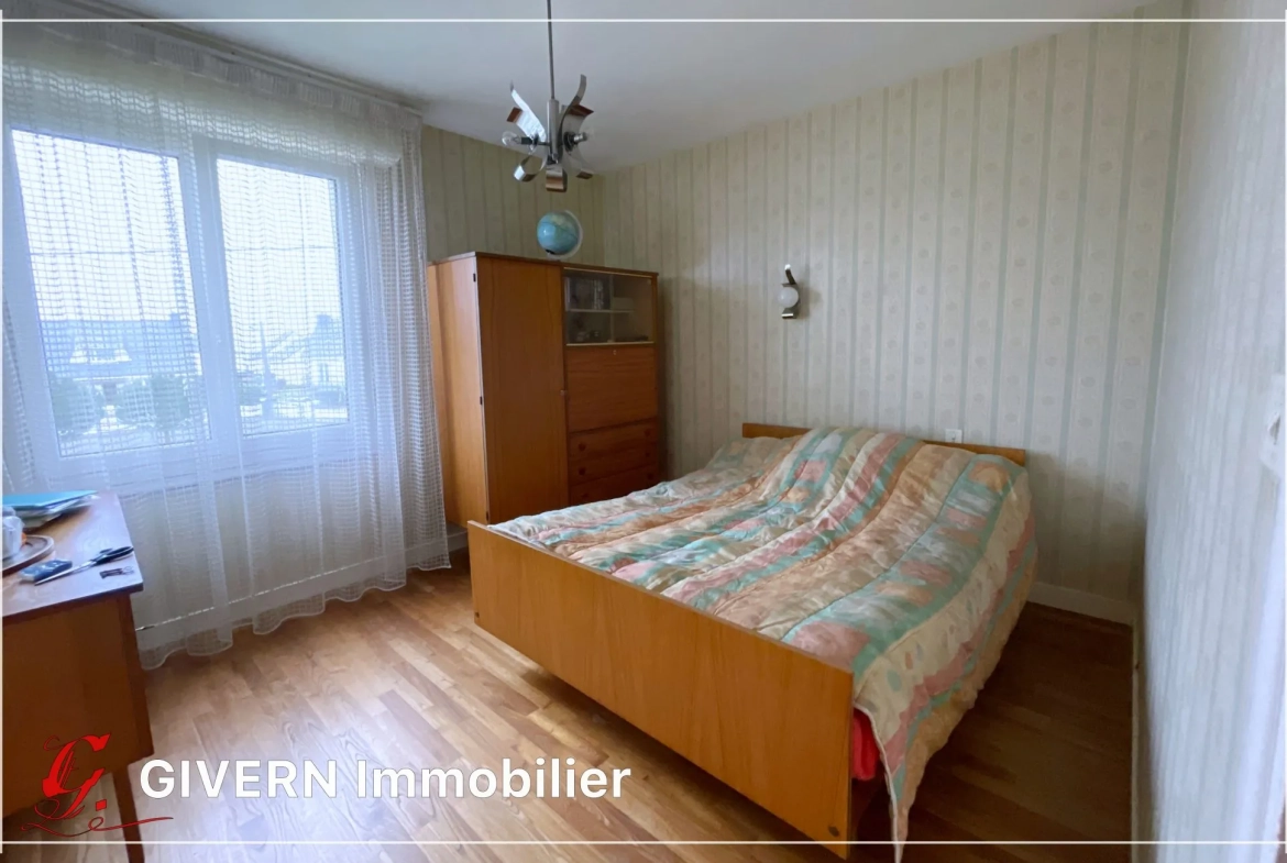 Maison à Plouay 127 m² à rénover avec garage et combles aménageables 