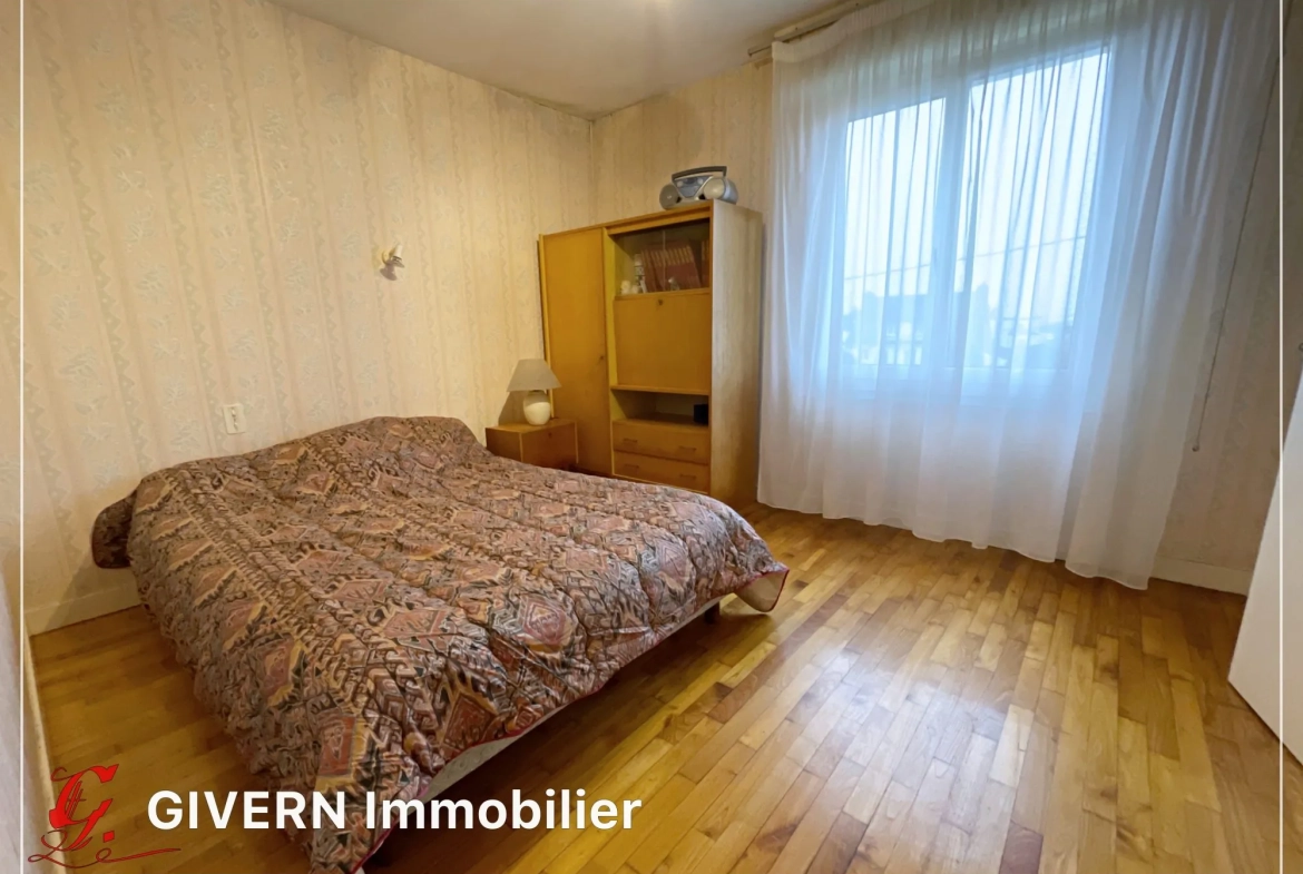 Maison à Plouay 127 m² à rénover avec garage et combles aménageables 
