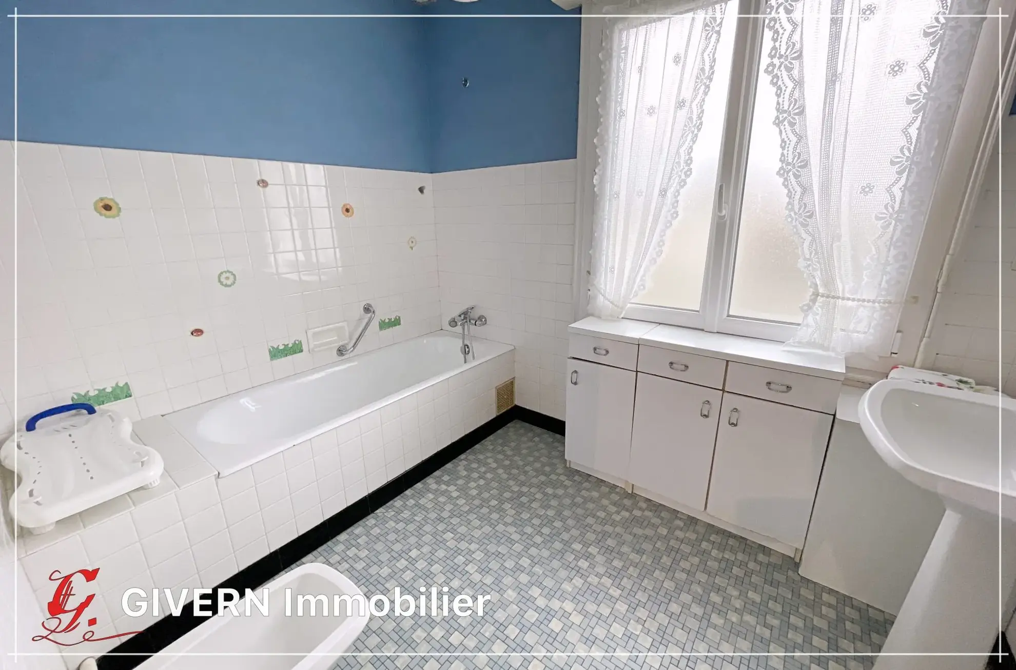 Maison à Plouay 127 m² à rénover avec garage et combles aménageables 