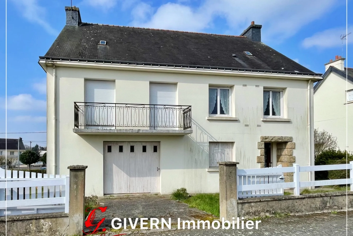 Maison à Plouay 127 m² à rénover avec garage et combles aménageables 