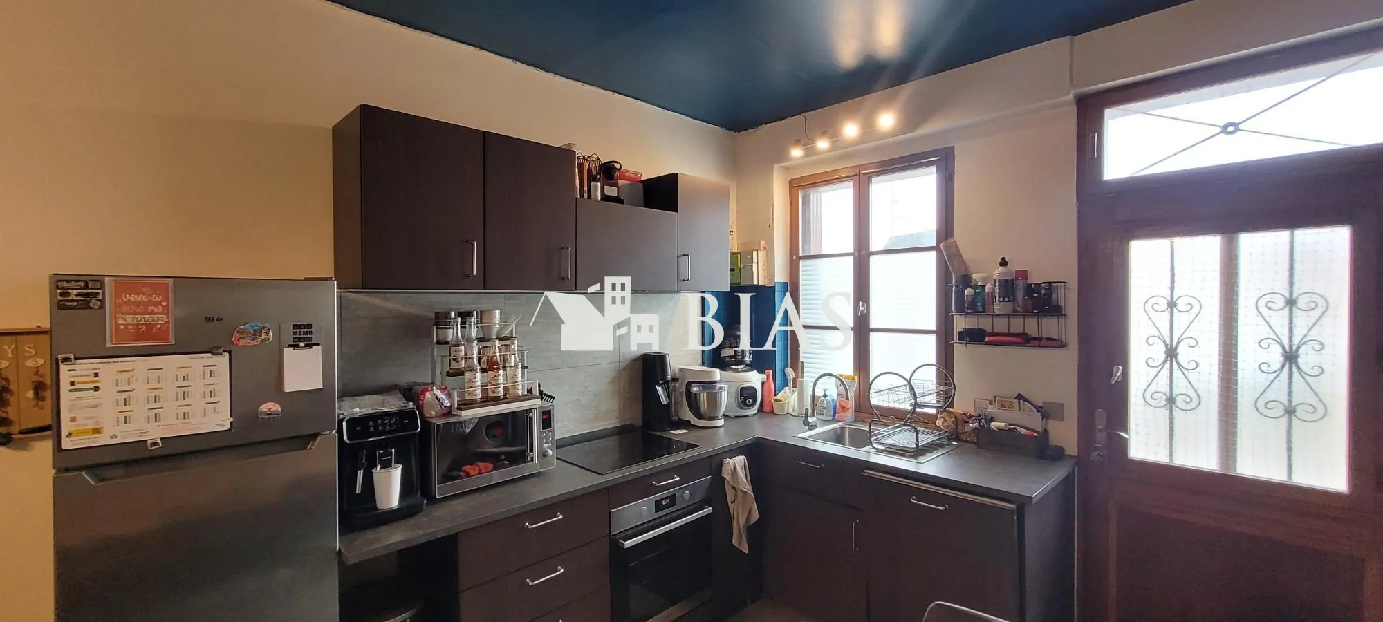 Maison à vendre à Gaillon, centre-ville, 1 chambre, proche gare et écoles 