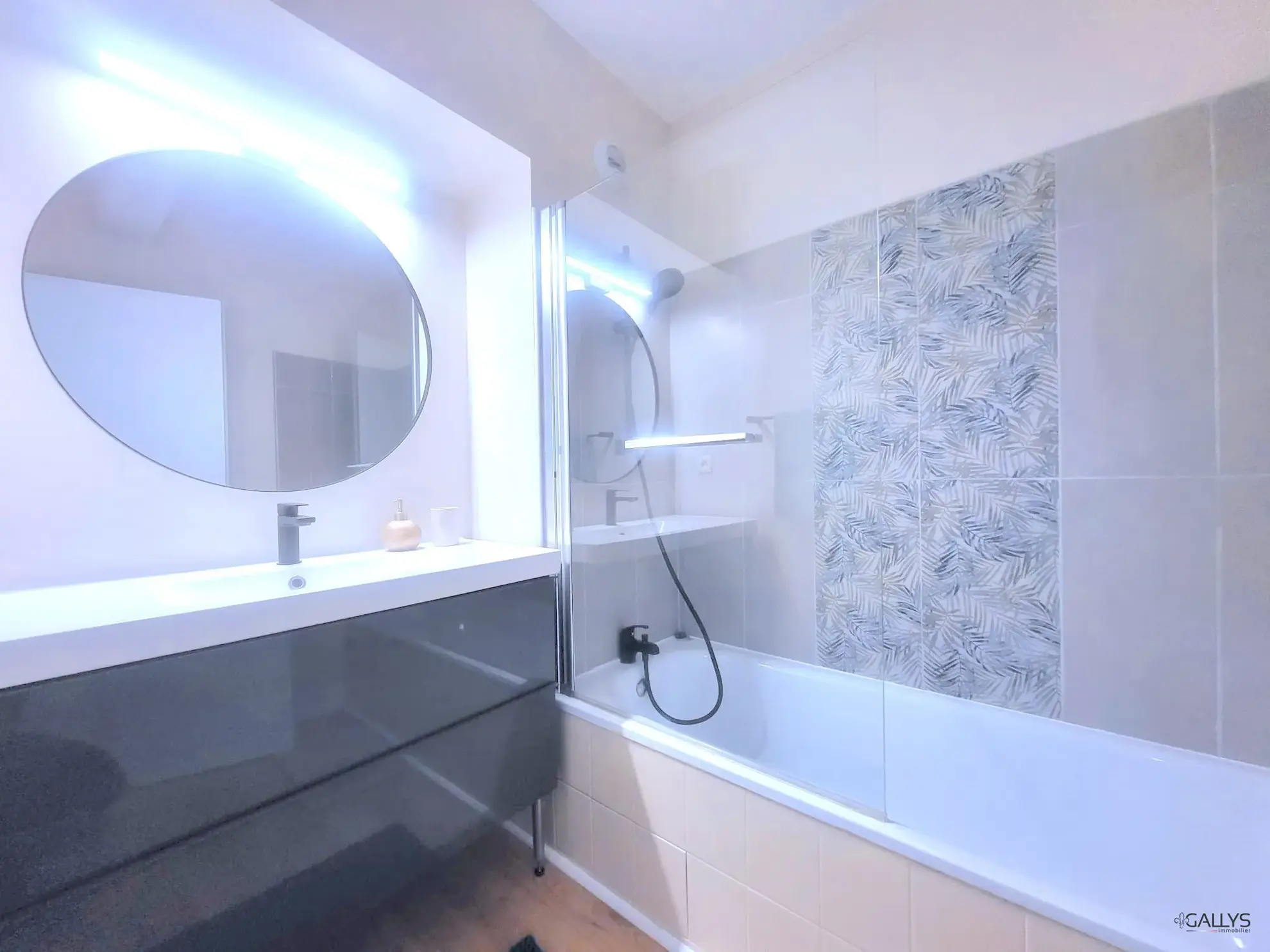 Appartement T2 rénové à Cugnaux - Lumineux et moderne avec parking 