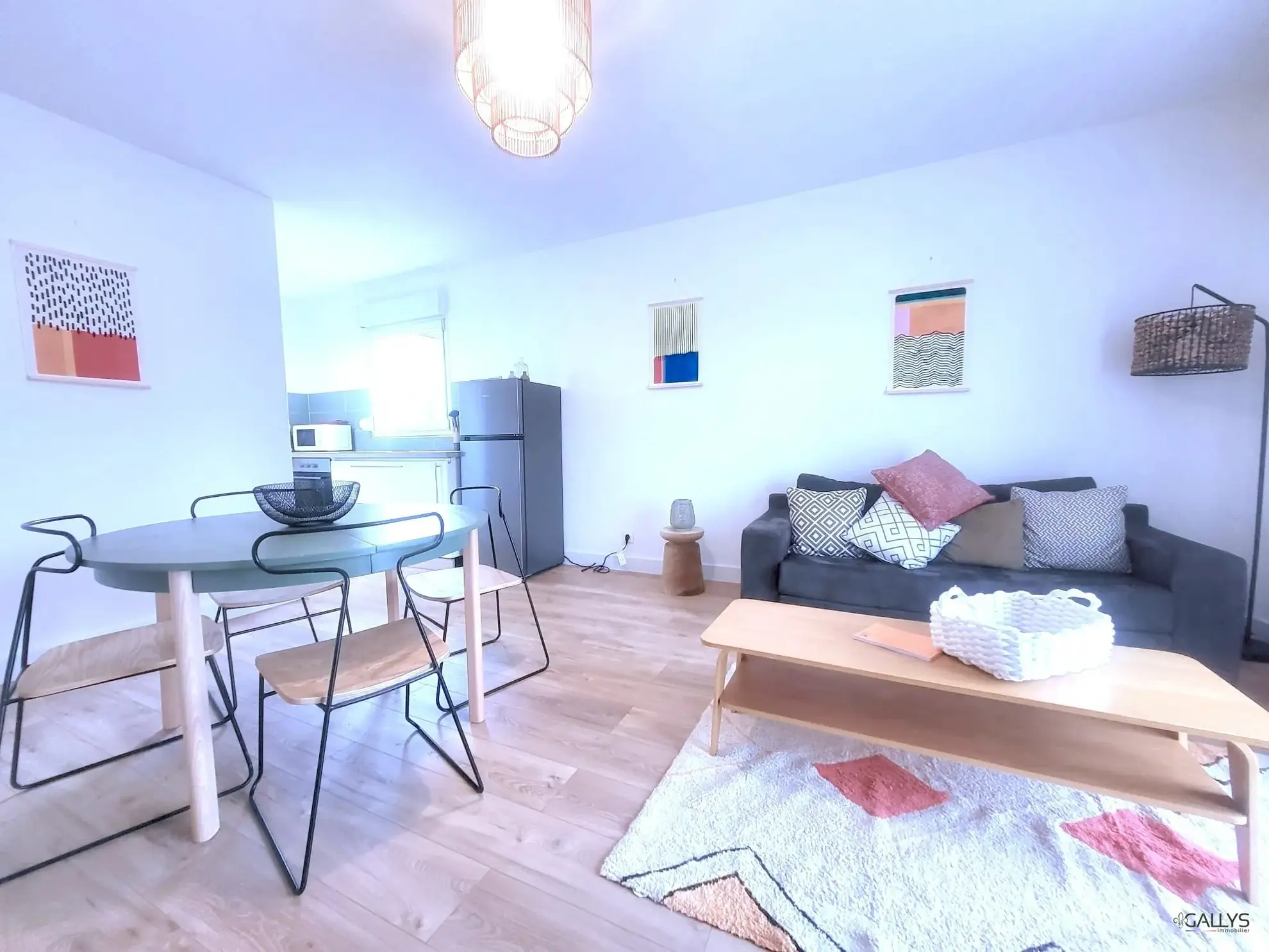 Appartement T2 rénové à Cugnaux - Lumineux et moderne avec parking 