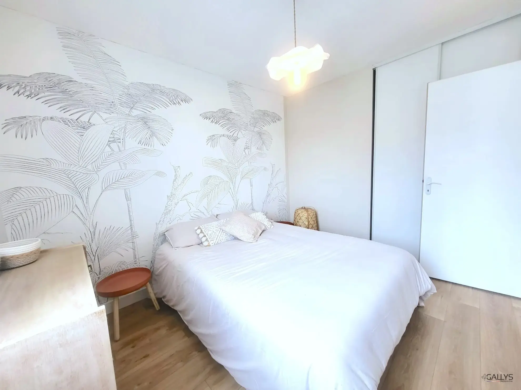 Appartement T2 rénové à Cugnaux - Lumineux et moderne avec parking 