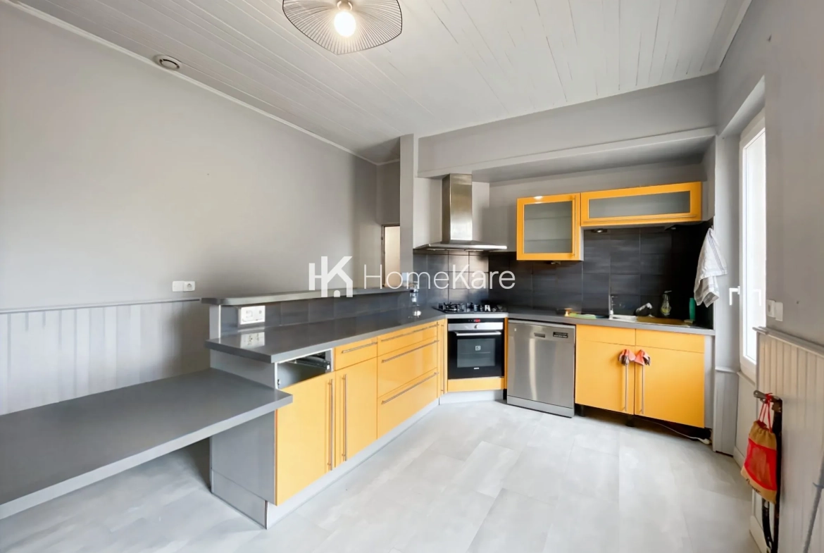 Maison mitoyenne T5 avec jardin en vente à Lissac (09700) 