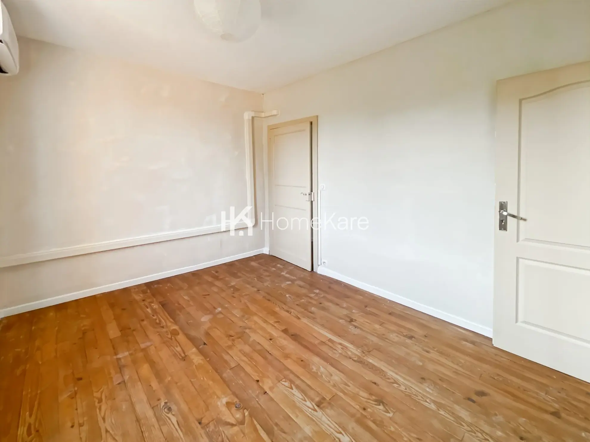 Maison mitoyenne T5 avec jardin en vente à Lissac (09700) 