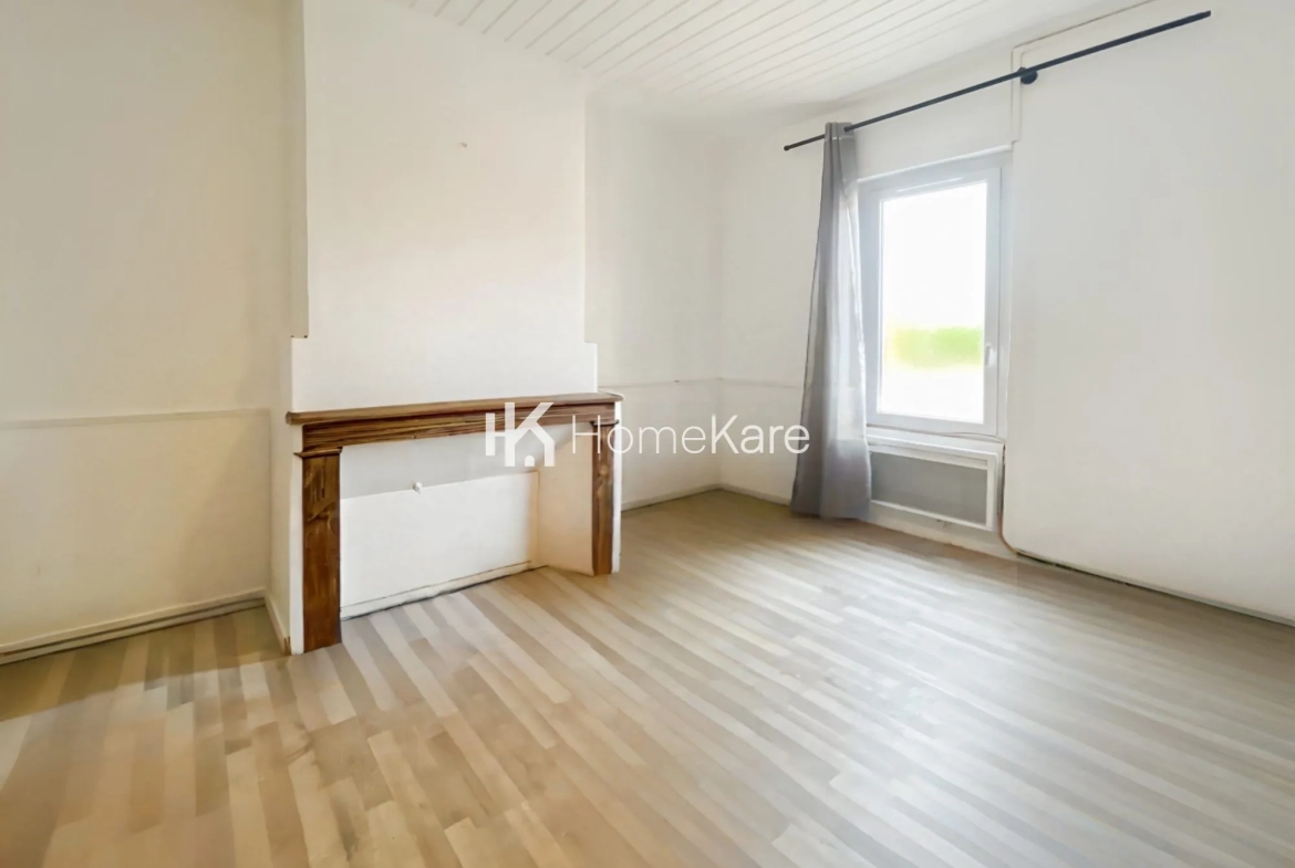 Maison mitoyenne T5 avec jardin en vente à Lissac (09700) 