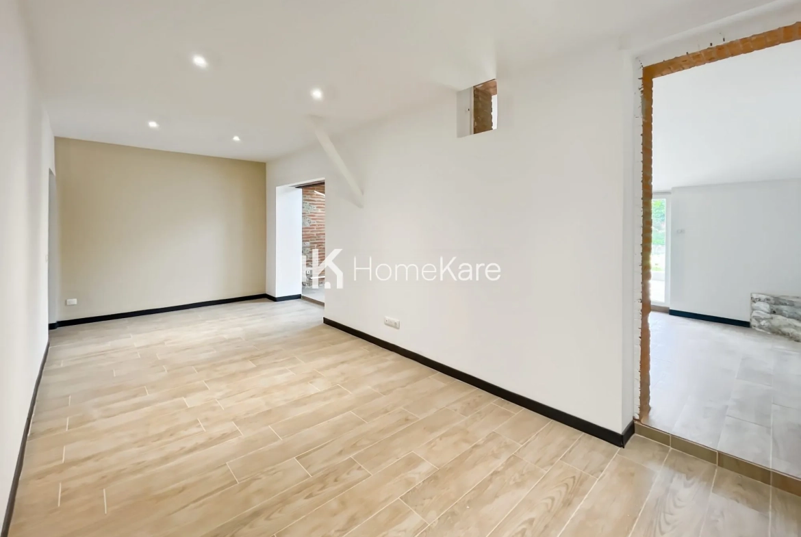 Maison mitoyenne T5 avec jardin en vente à Lissac (09700) 