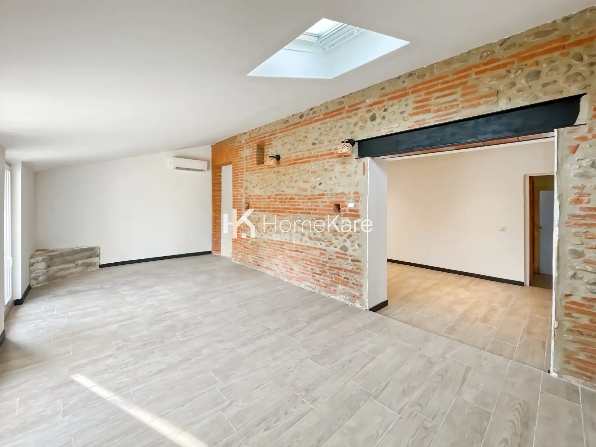 Maison mitoyenne T5 avec jardin en vente à Lissac (09700) 