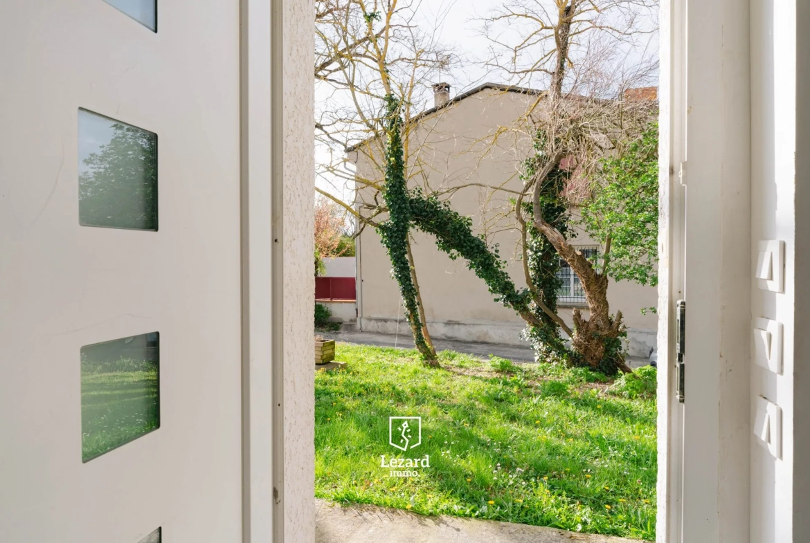 Maison récente à Labastide d'Anjou avec jardin et parking – Confort et proximité 