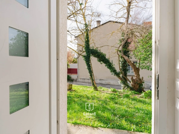 Maison récente à Labastide d'Anjou avec jardin et parking – Confort et proximité