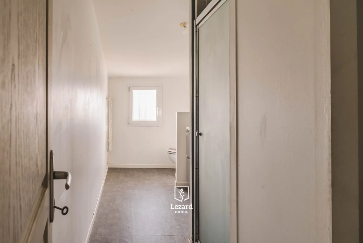 Maison récente à Labastide d'Anjou avec jardin et parking – Confort et proximité 