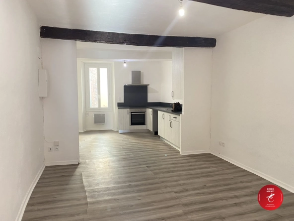 Piece à vivre Appartement à vendre au centre du village de La Motte - 68 m²