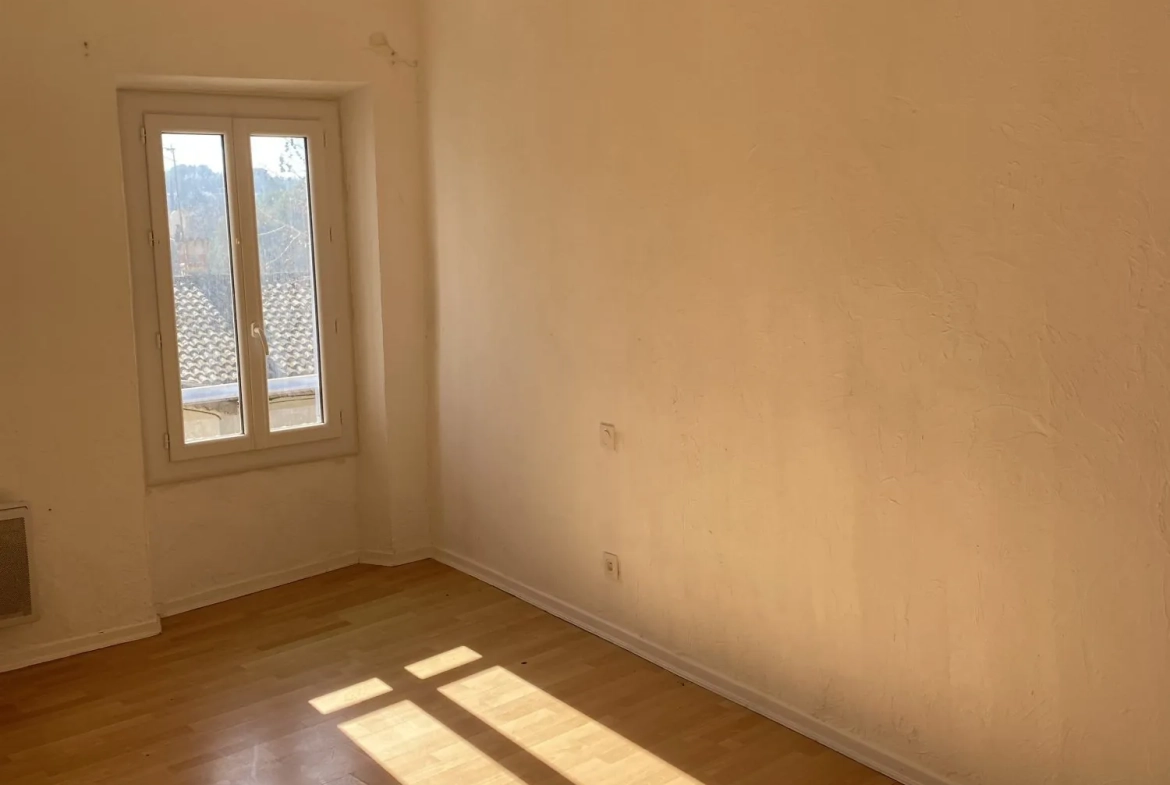 Chambre 2 Appartement à vendre au centre du village de La Motte - 68 m² 