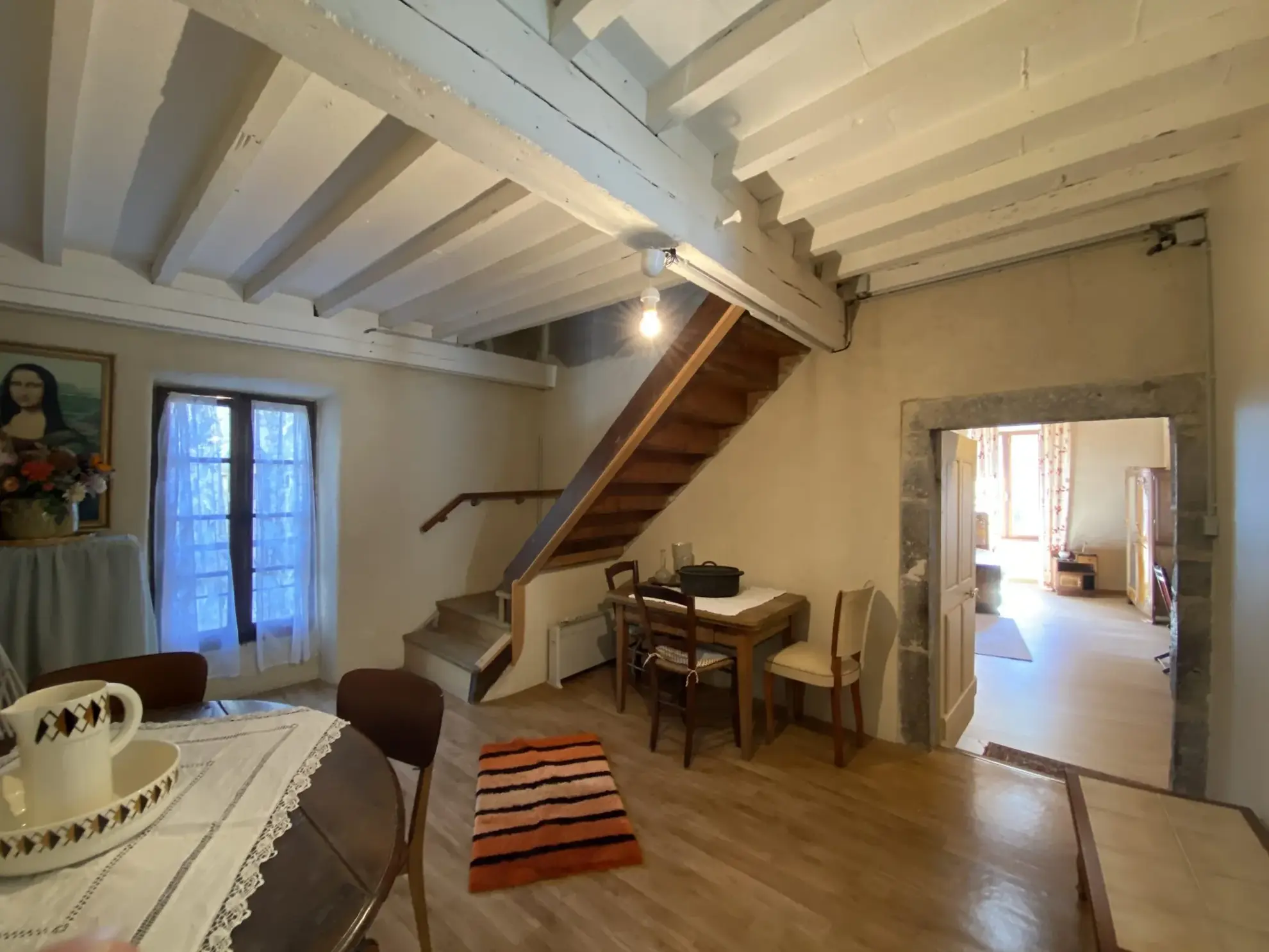 Maison à vendre à PONTAIX avec potentiel de rénovation en bord de rivière 