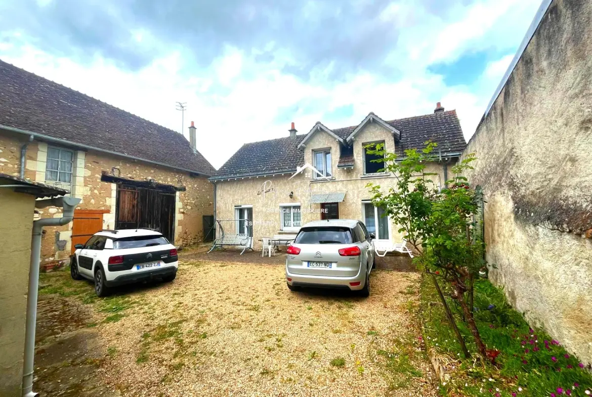 Opportunité à saisir !  Charmante maison de campagne de 114 m² avec jardin à La Guerche 37350 