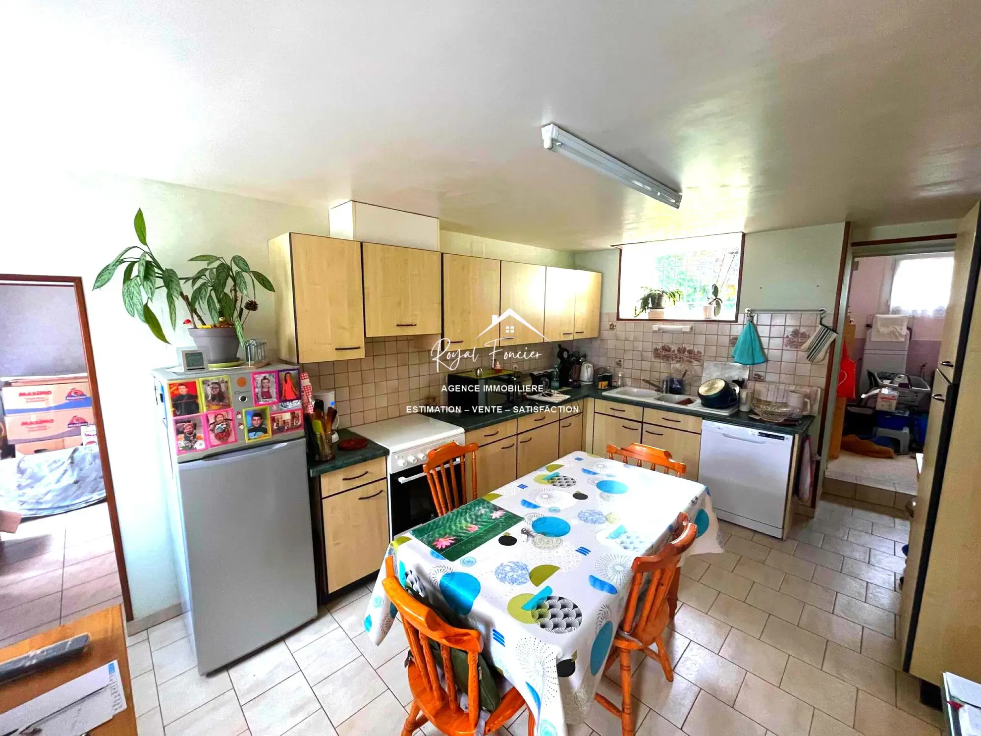 Cuisine Charmante maison de campagne de 114 m² avec jardin à La Guerche 37350 