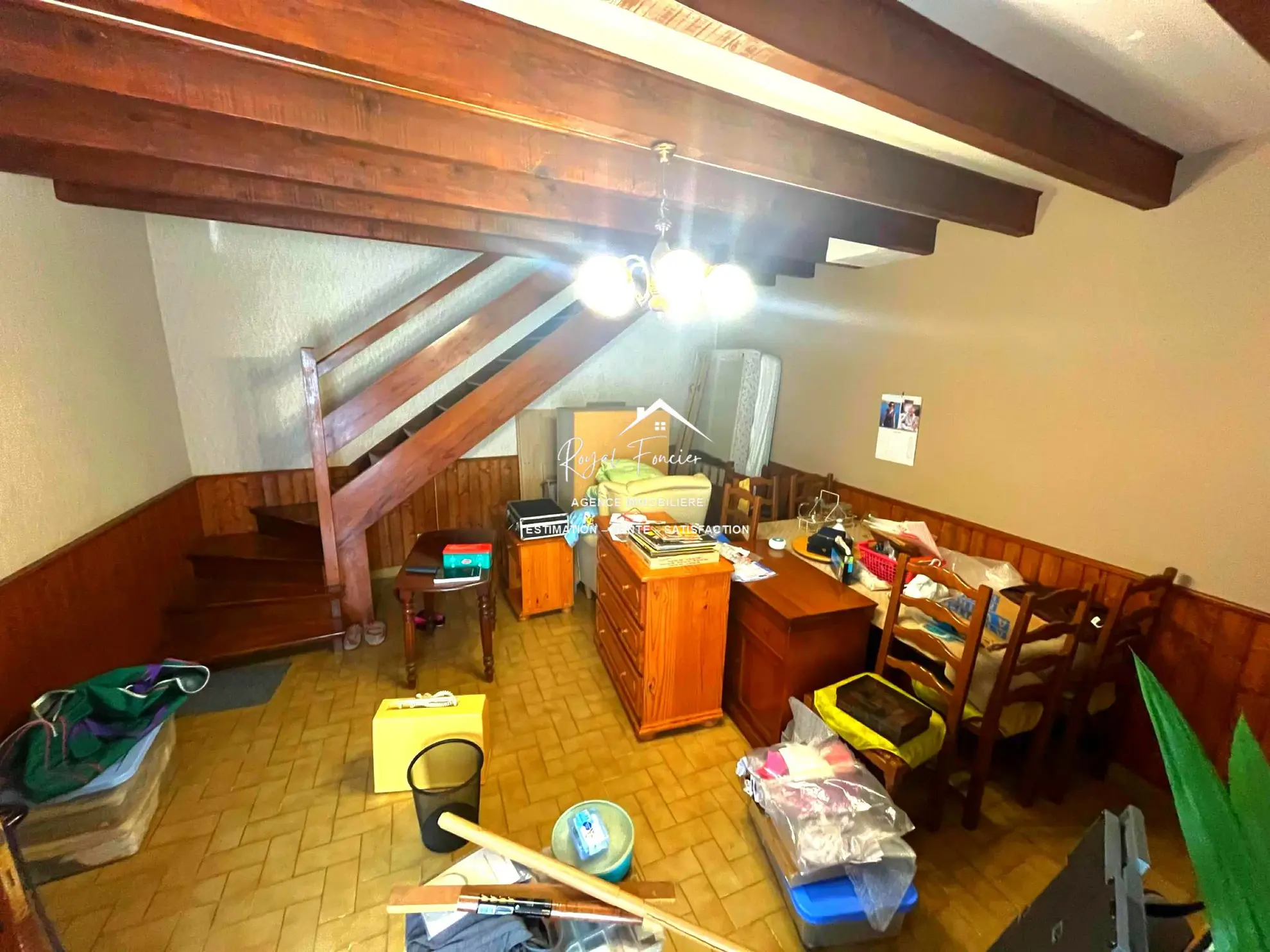Charmante maison de campagne de 114 m² avec jardin à La Guerche 37350 