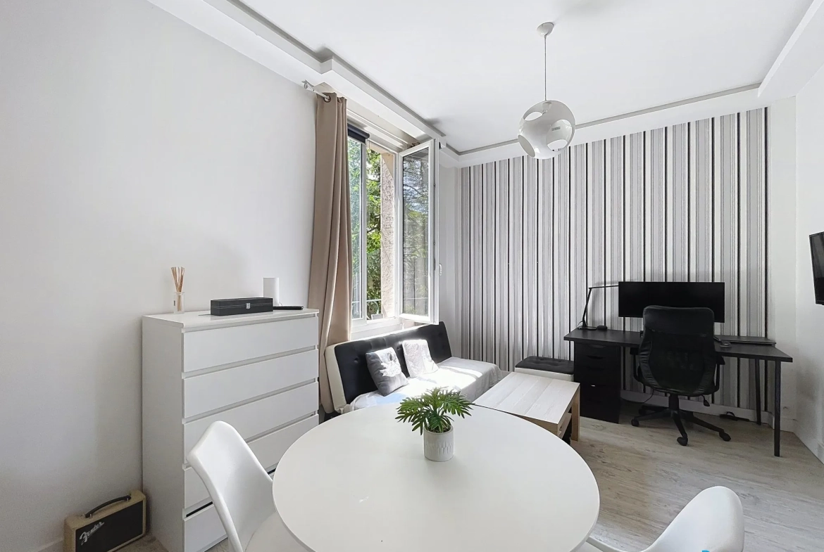 Studio lumineux de 21m² à Villeurbanne, idéal pour étudiant 