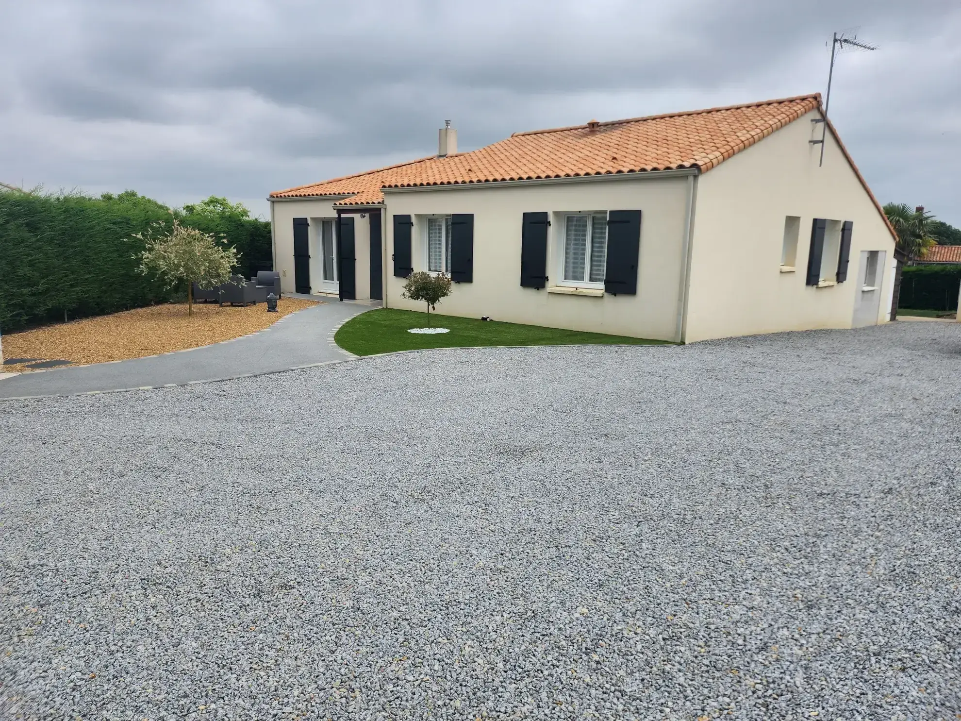 Maison familiale 4 chambres avec piscine à Sainte Hermine 