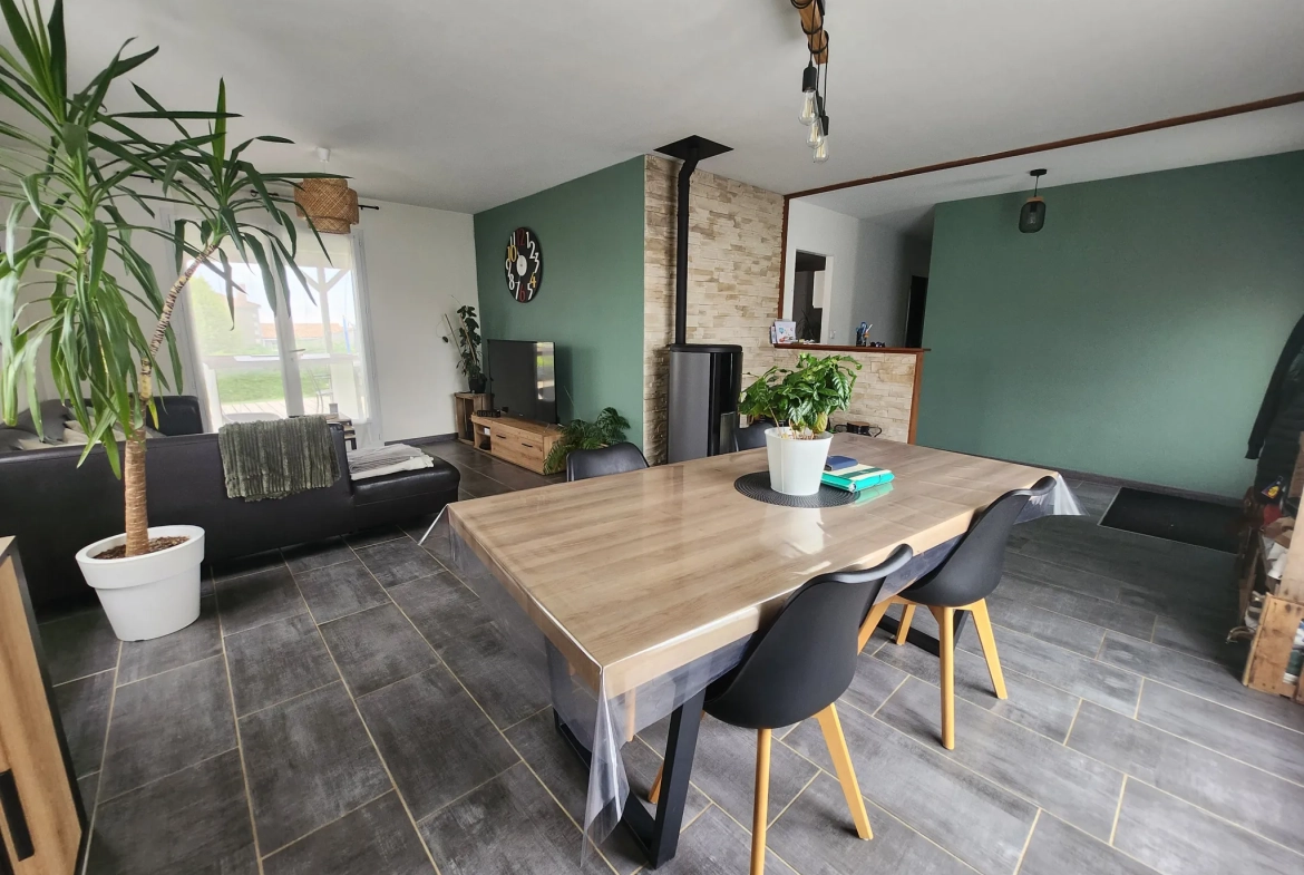 Maison familiale 4 chambres avec piscine à Sainte Hermine 