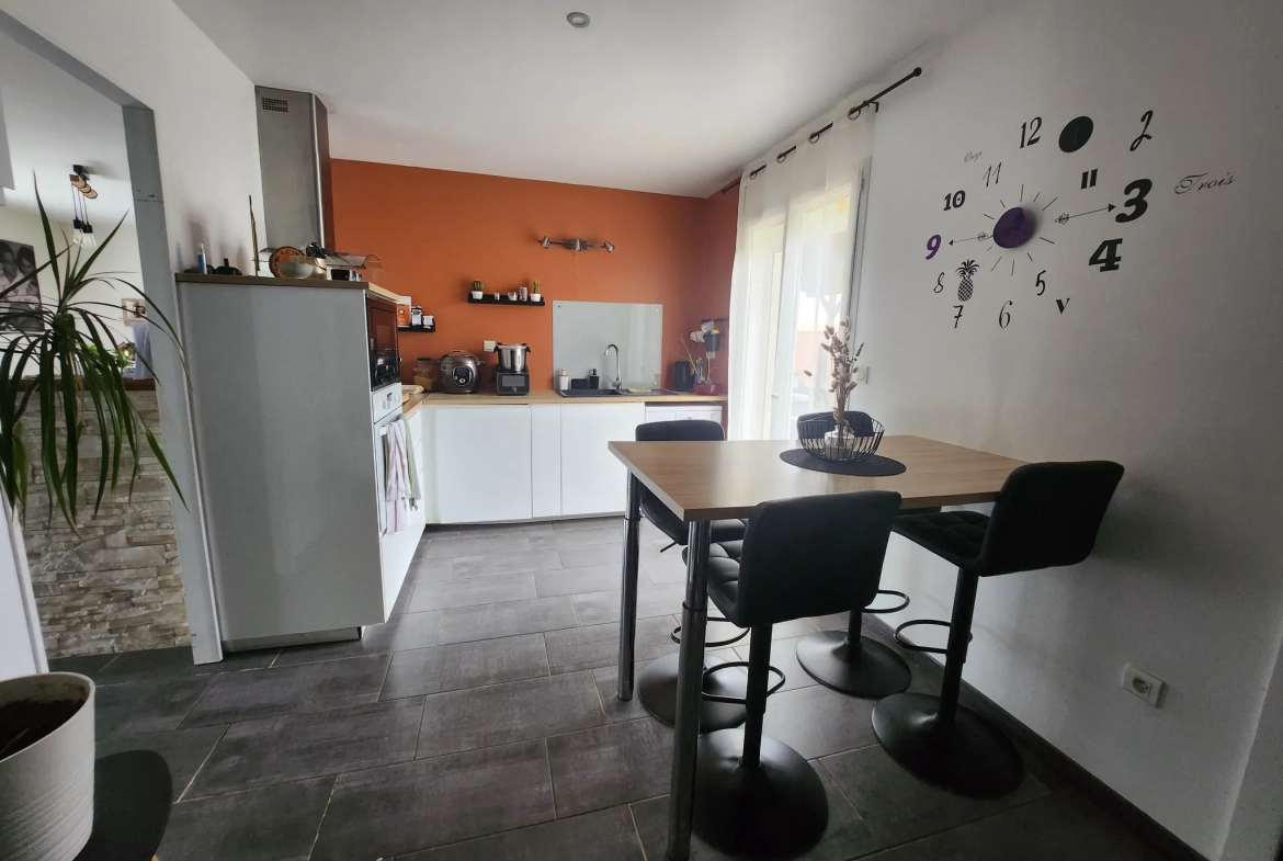 Maison familiale 4 chambres avec piscine à Sainte Hermine 