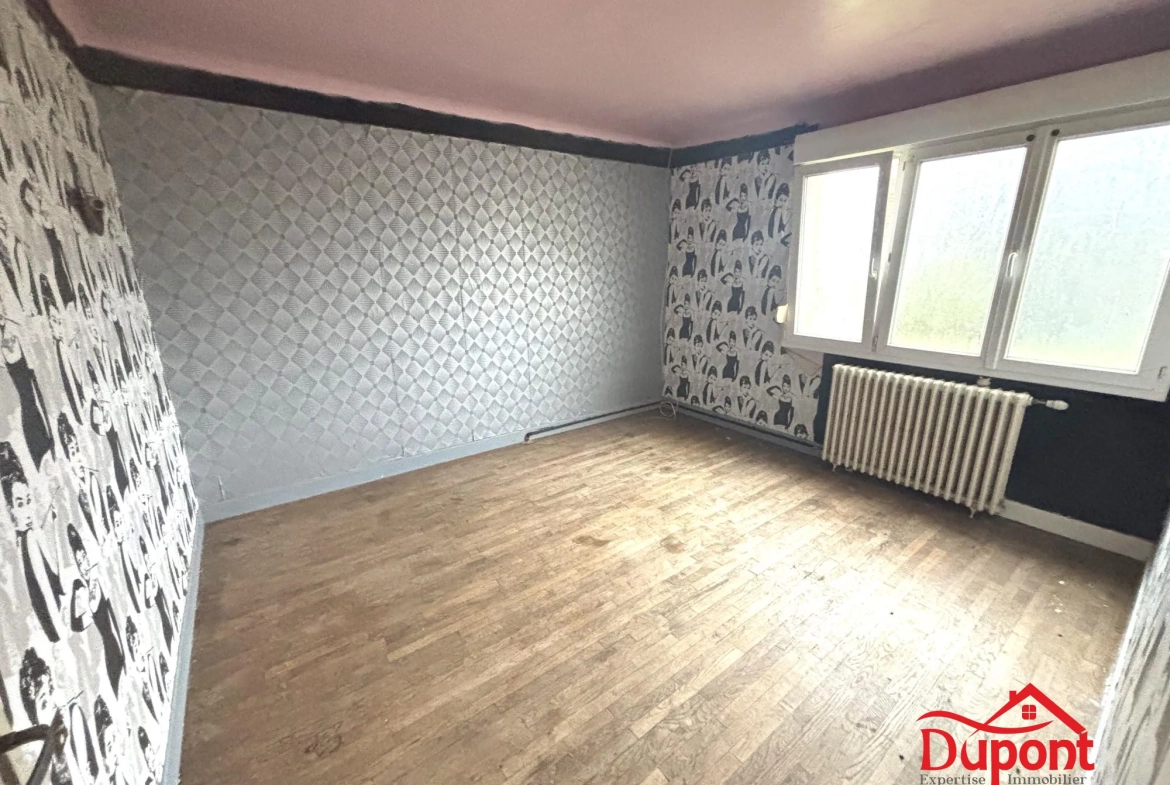 Maison à Maubert-Fontaine à rénover avec 3 chambres et terrain de 200m² 