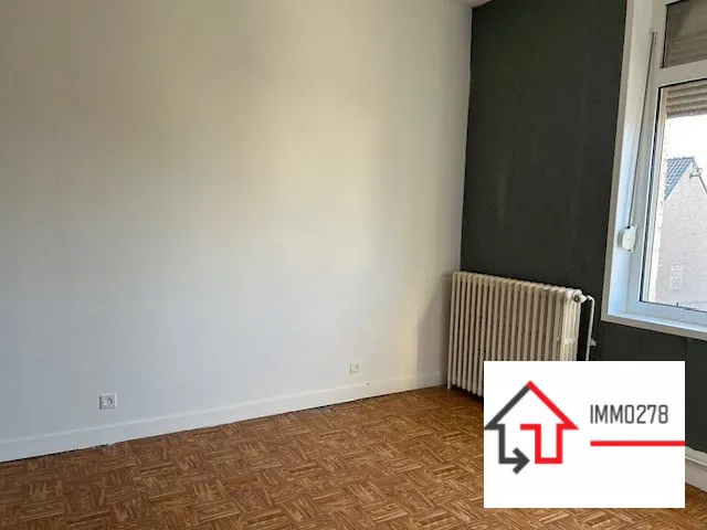 Maison de 95 m² avec 4 chambres, garage et terrasse à Clairmarais 