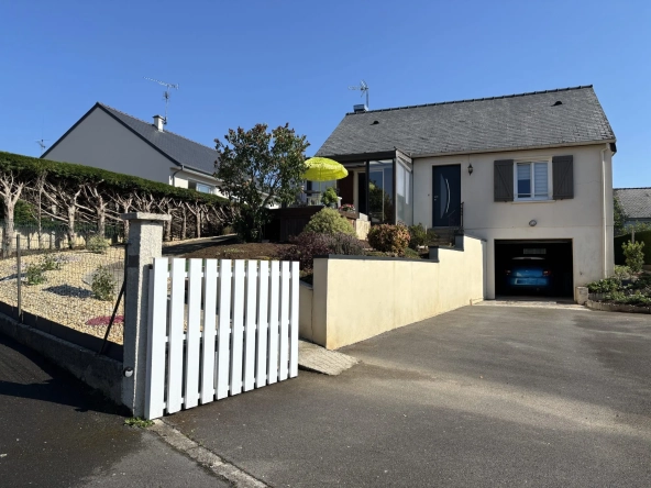 Maison rénovée de 73 m² à vendre à Lécousse, proche commodités