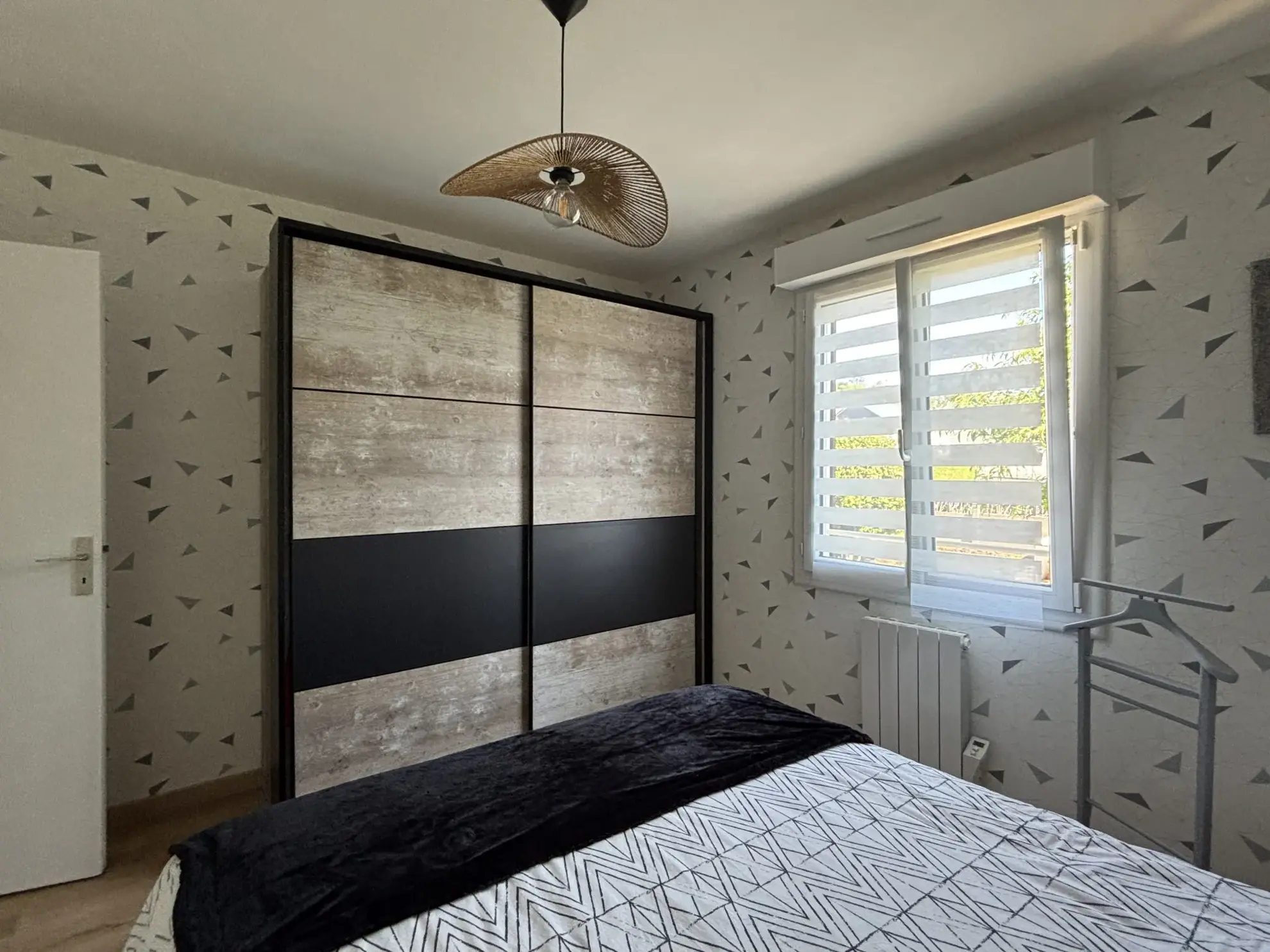 Maison rénovée de 73 m² à vendre à Lécousse, proche commodités 
