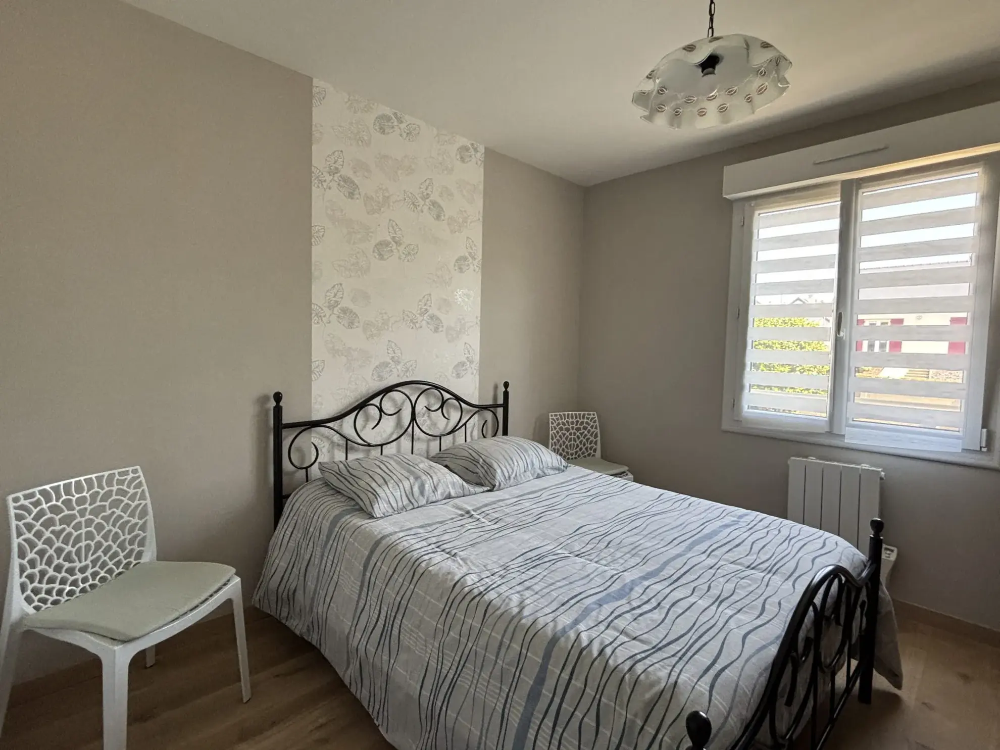 Maison rénovée de 73 m² à vendre à Lécousse, proche commodités 