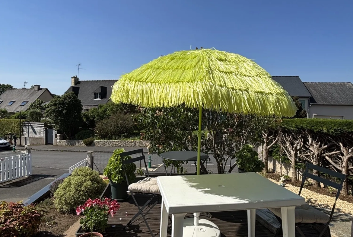 Maison rénovée de 73 m² à vendre à Lécousse, proche commodités 