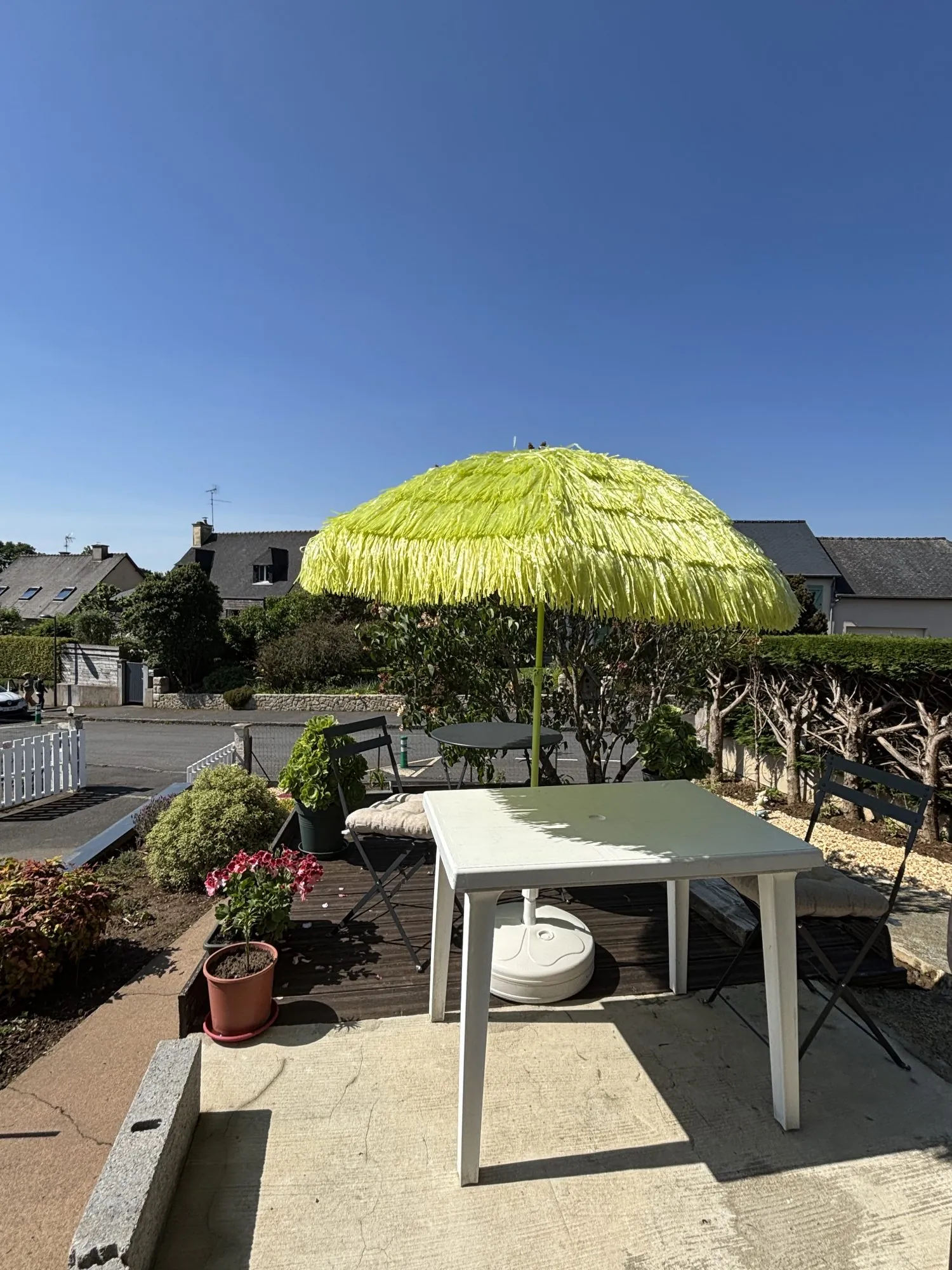 Maison rénovée de 73 m² à vendre à Lécousse, proche commodités 