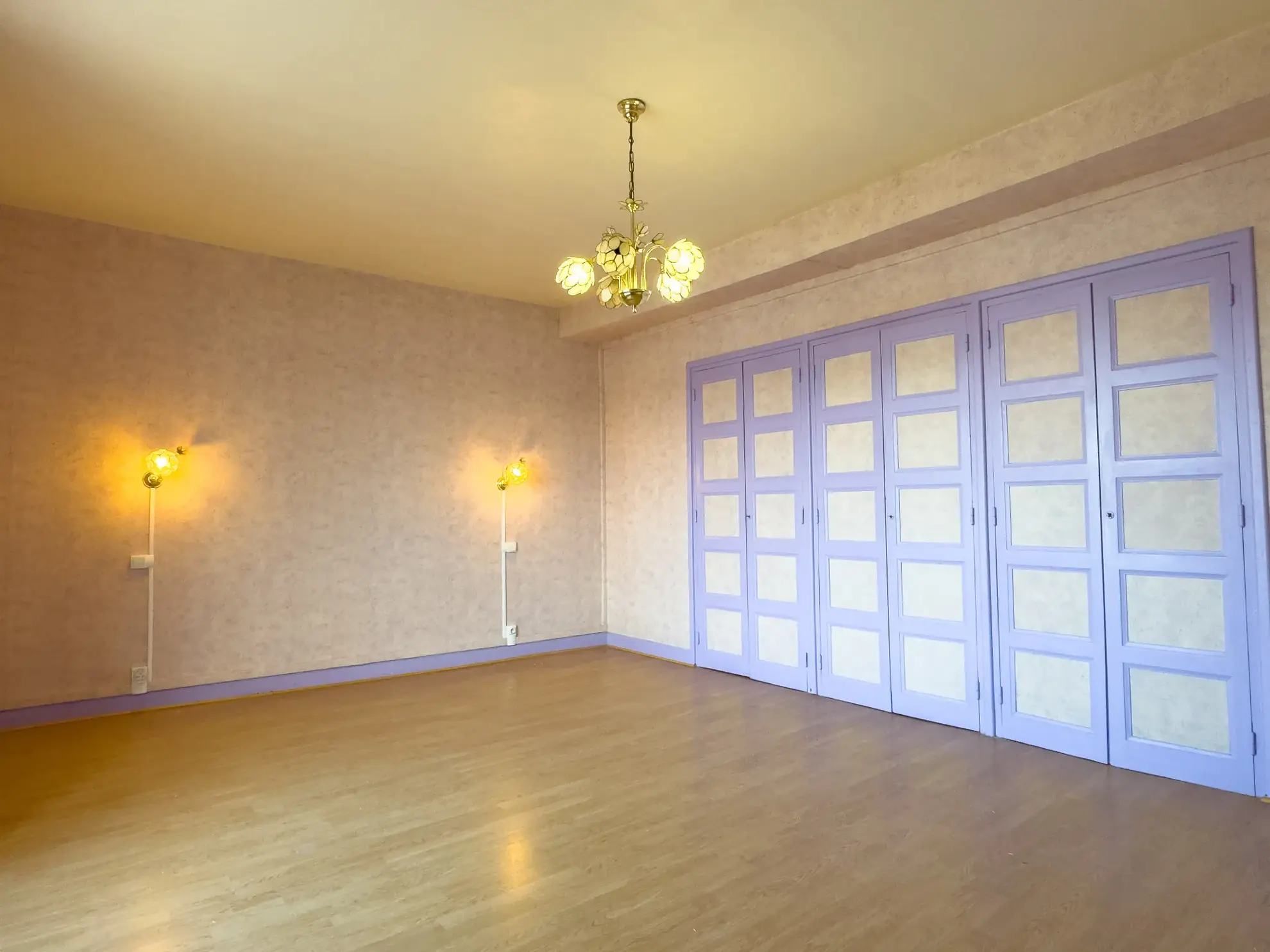 Maison de village à vendre avec 3 chambres, dépendances et jardin au Pouzin 