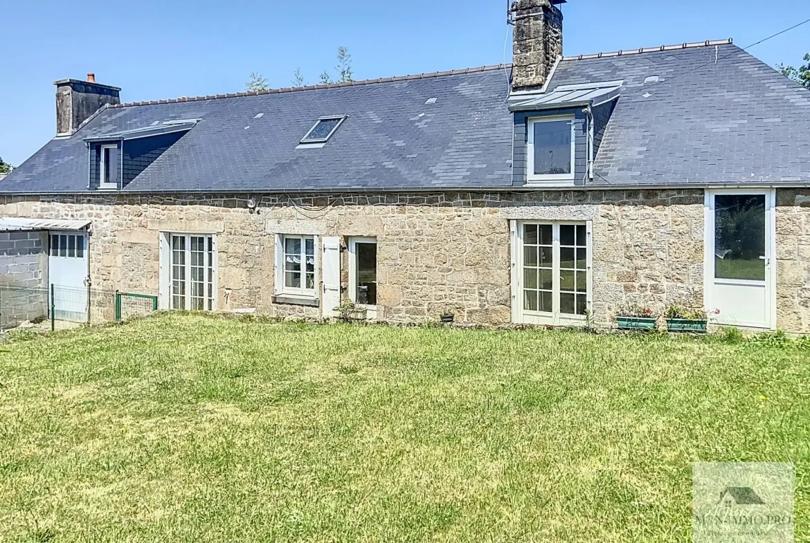 Longère en pierre à vendre à Les Portes du Coglais, projet de rénovation 