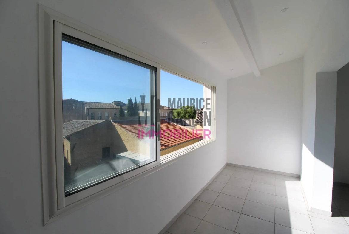 Appartement rénové à vendre avec vue exceptionnelle à L'Isle-sur-la-Sorgue 