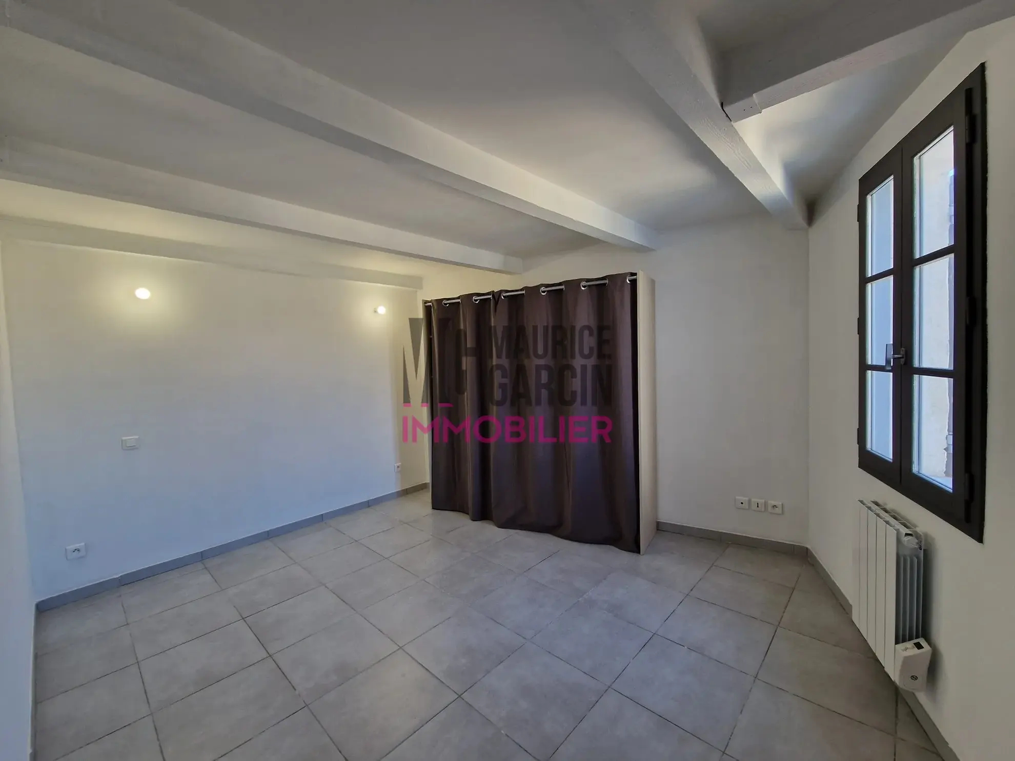 Appartement rénové à vendre avec vue exceptionnelle à L'Isle-sur-la-Sorgue 