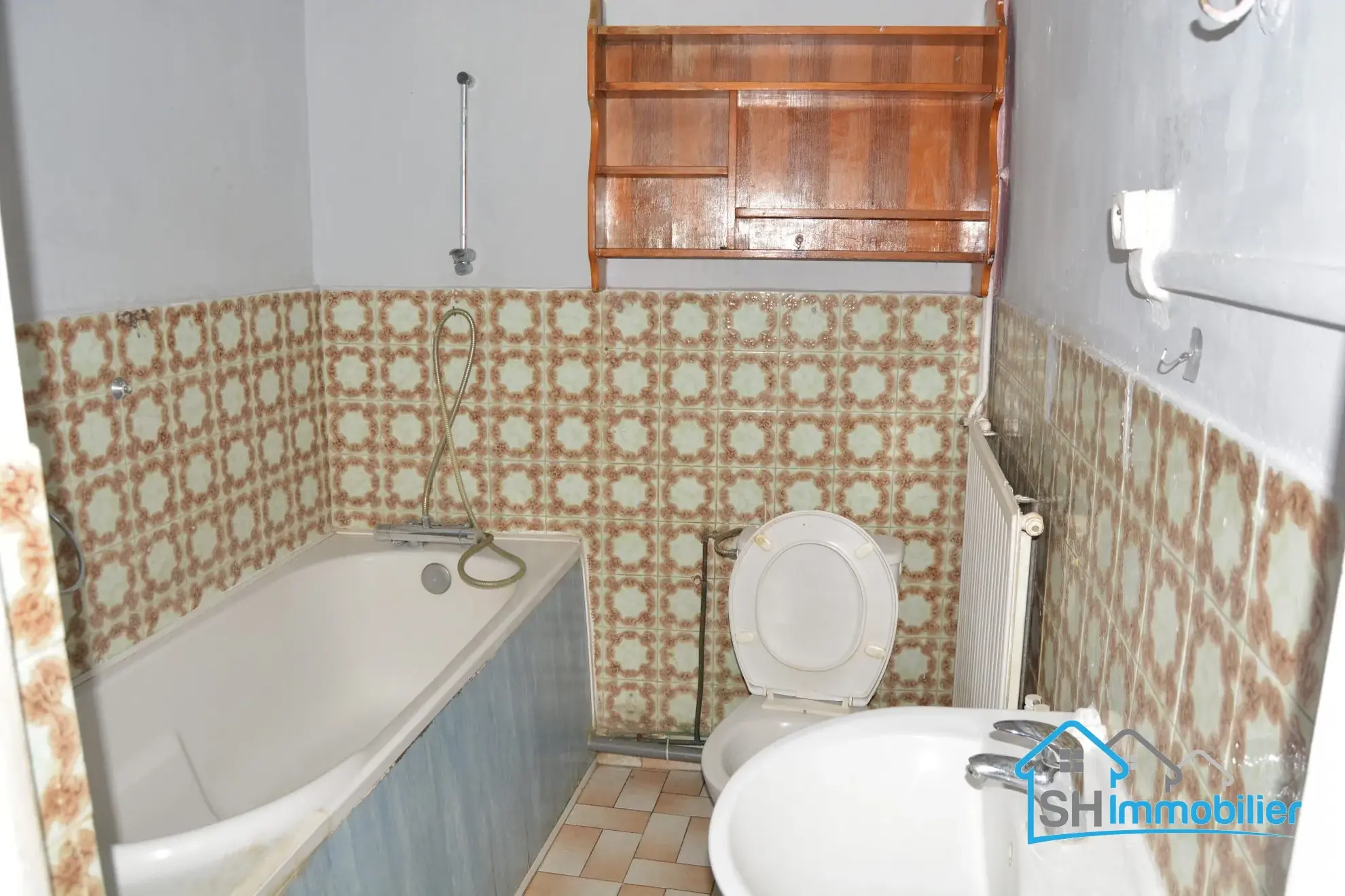Maison à vendre à Roubaix avec potentiel de rénovation, proche du centre 