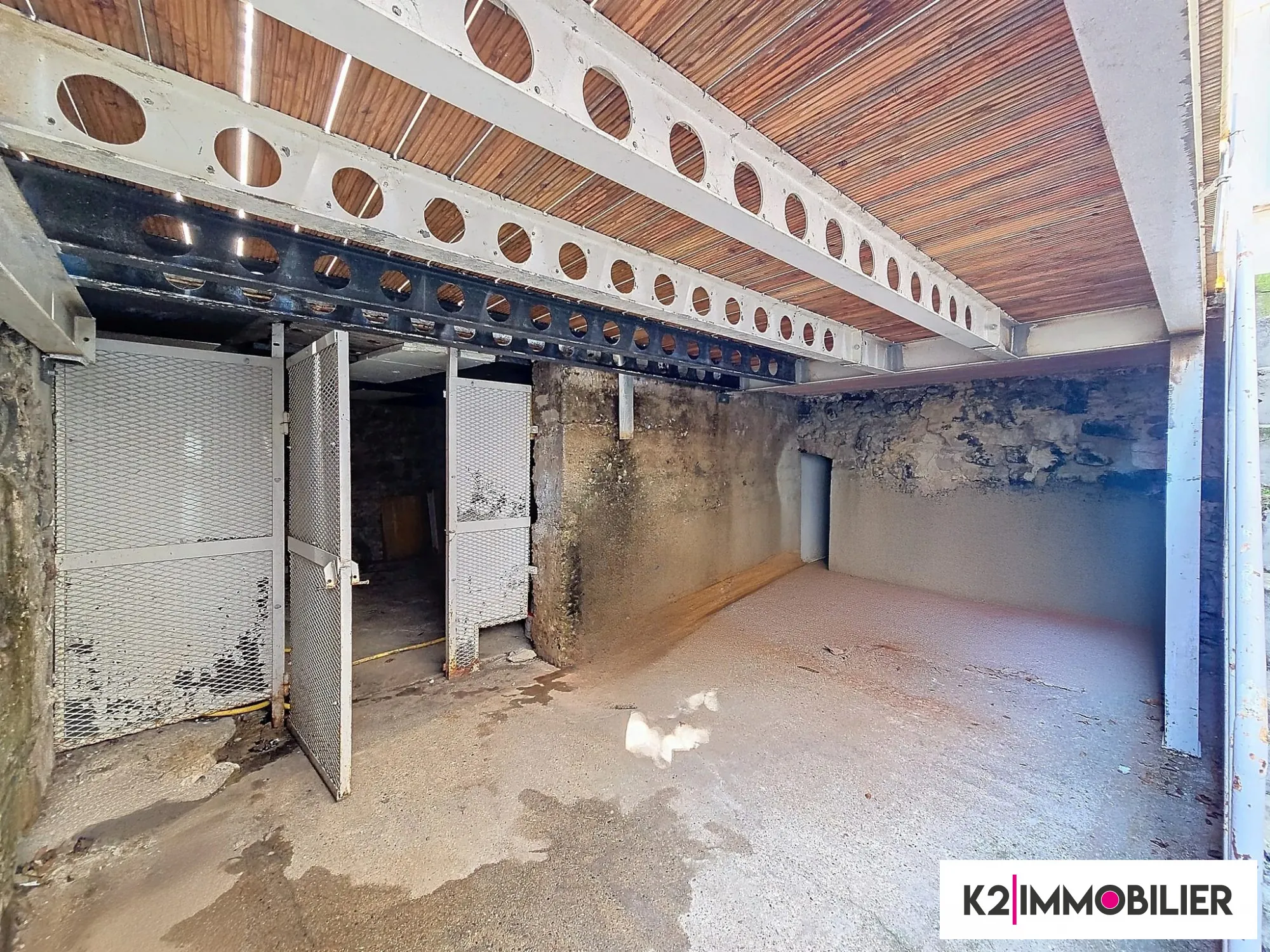 Maison mitoyenne de 97 m² avec terrasse, garage et jardin à Alissas 