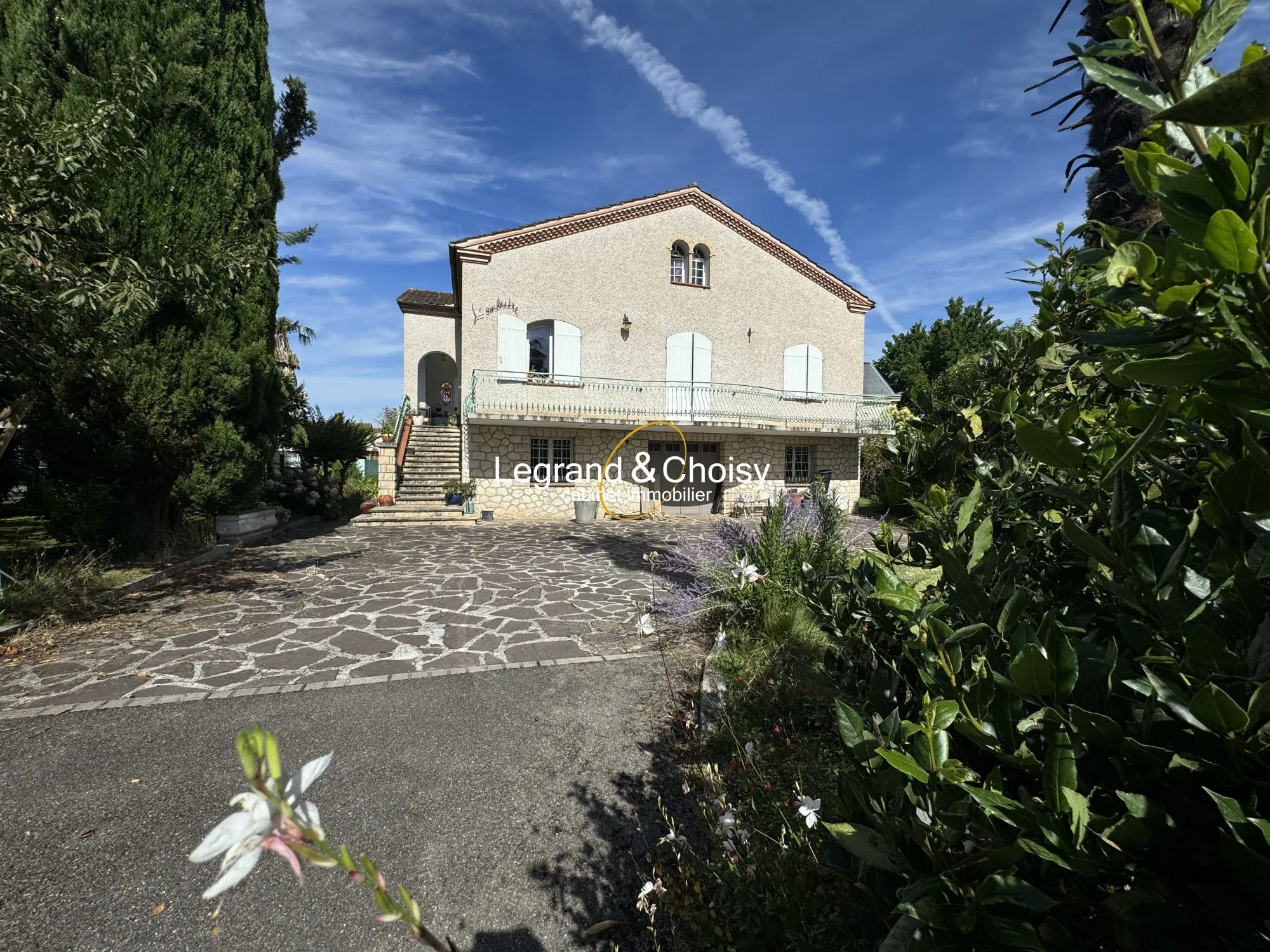 Maison avec piscine et jardin à Villeneuve-sur-Lot - 220 m² 