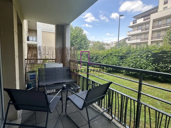 Appartement 2 pièces avec terrasse et parking à Carrières-sous-Poissy