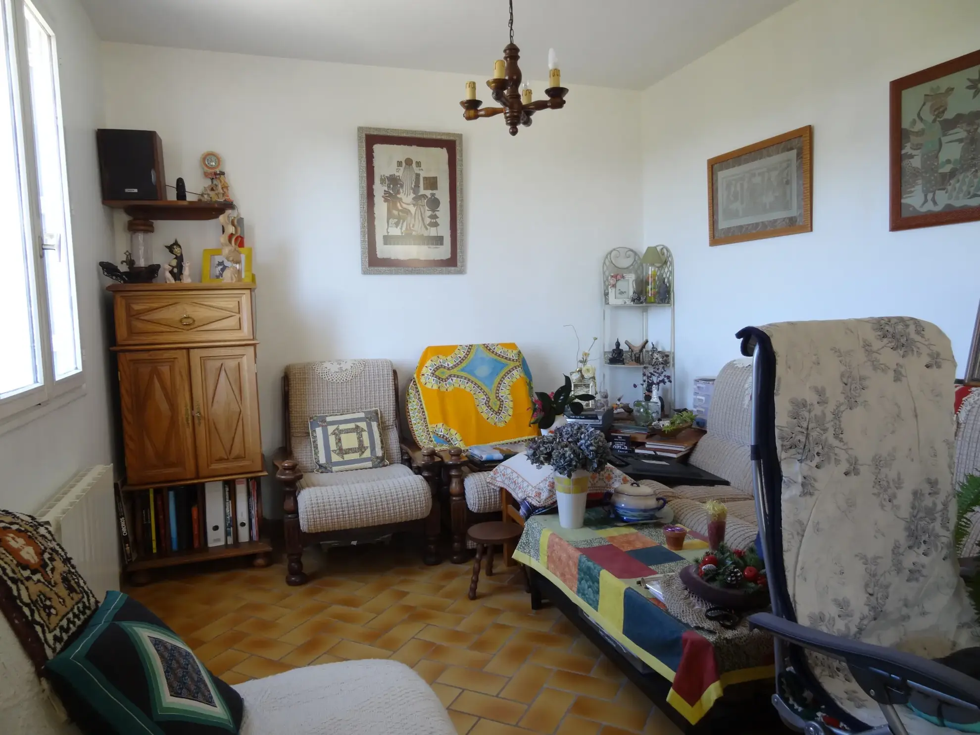 Maison 91 m² à Rostrenen avec deux logements indépendants, jardin et garages 